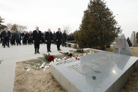 On the occasion of Army Day, Armenia's top leadership visits the "Yerablur" pantheon