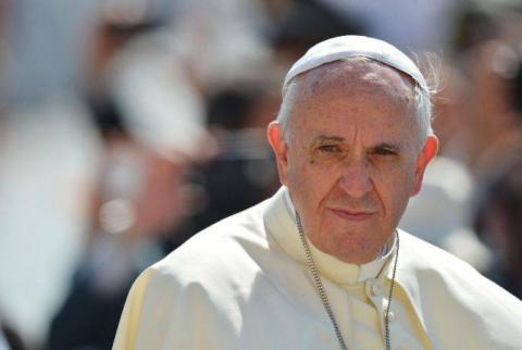 البابا فرانسيس يعرب مرة أخرى عن قلقه إزاء الحصار غير القانوني لآرتساخ من قبل أذربيجان ويدعو لفتح ممر لاتشين