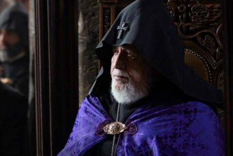 Le Catholicos de l'Église arménienne Gareguin II en visite en Grande-Bretagne 