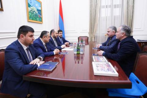 Եվրոպայի ծանրամարտի ֆեդերացիայի նախագահը տպավորված է Մարզահամերգային համալիրում առկա պայմաններից. Արայիկ Հարությունյանն ընդունել է Անտոնիո Կոնֆլիտիին