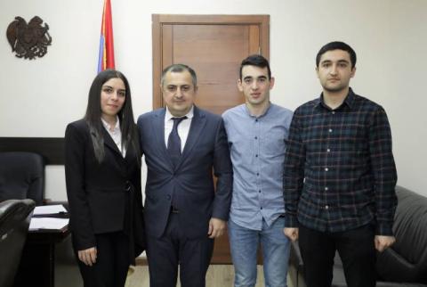 Դուք ապացուցել եք, որ մեծ նվաճումների հասնելու ներուժ ունեք. ԿԳՄՍ փոխնախարար Գիլոյանը հանդիպել է շախմատիստների հետ