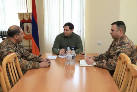 Сурен Папикян посетил миротворческую бригаду Вооруженных сил
