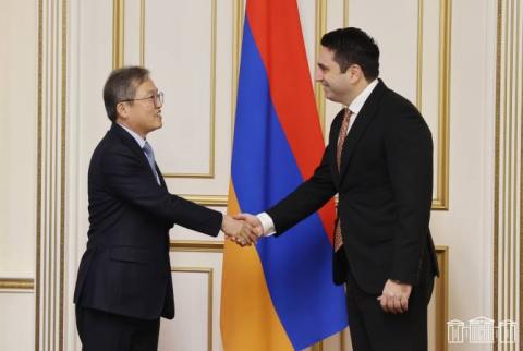 Armenian Speaker of Parliament meets South Korean MP Ki Hun Song, highlights opening of embassy 