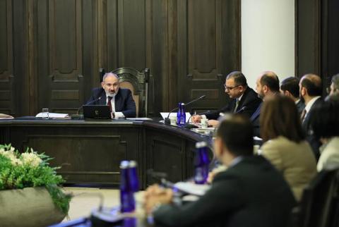 Pashinyan qualifie la visite du ministre des Affaires étrangères en Turquie de "très importante et significative"