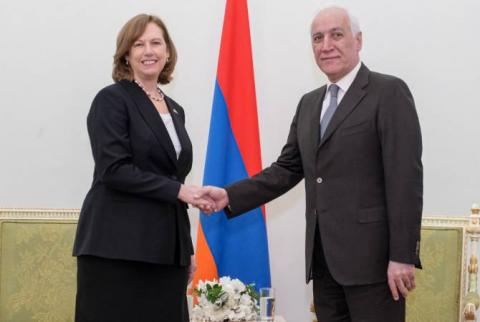 New US Ambassador presents credentials to Armenian President 