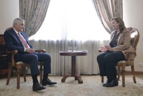 Deputy Prime Minister Mher Grigoryan receives the US Ambassador