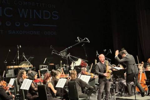 Участники конкурса «Classic Winds» в заключительном туре выступают вместе с Государственным симфоническим оркестром РА