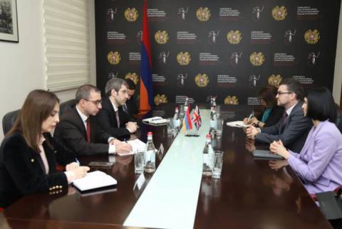 L'ambassadeur du Royaume-Uni salue les efforts de réforme de l'Arménie dans le secteur de la justice