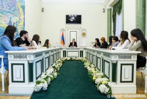 Պետք է լինես այն փոփոխությունը, որն ուզում ես տեսնել. Գլխավոր դատախազը հանդիպել է ԵՊՀ իրավաբանական ֆակուլտետի ուսանողներին
