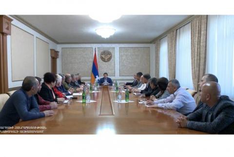 Արցախի նախագահը Հանրային խորհրդի հետ քննարկել է երկրի ներքաղաքական և սոցիալ-տնտեսական իրավիճակը