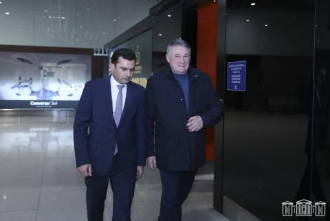 The Russian delegation of the Armenian-Russian inter-parliamentary commission arrives in Yerevan