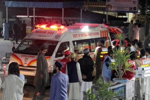 At least 12 killed as strong earthquake rattles Afghanistan, Pakistan 