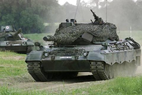 Мадрид передаст Киеву первые танки Leopard после Пасхи, пишут СМИ