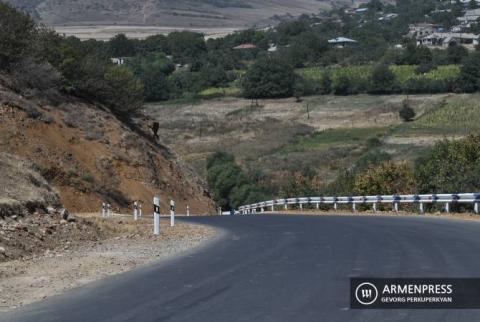 Azerbaycan Silahlı Kuvvetleri Ağavno ve Teğ köyleri arasındaki Goris-Stepanakert karayolunu kapattı