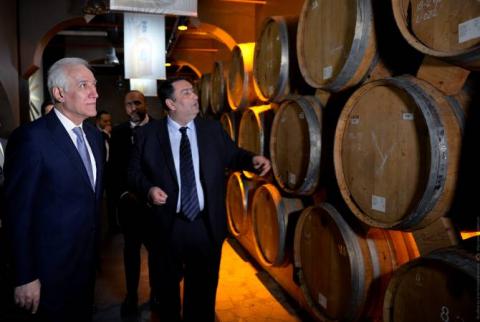 Le président Vahagn Khatchatourian a visité la Yerevan Brandy Company