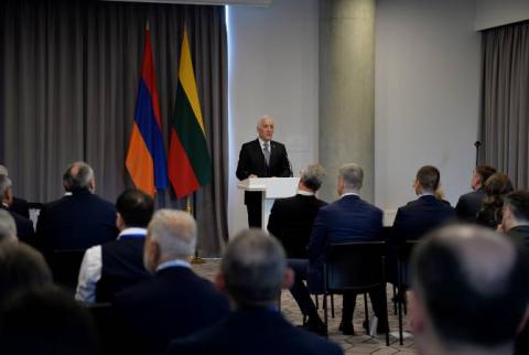 Armenian President says all steps will be taken to hold next Armenian-Lithuanian business forum in Armenia