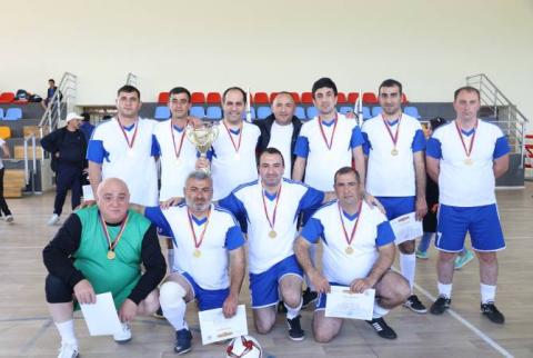 «Արագածոտնի մարզպետարան» թիմը նվաճեց մարզի ֆուտզալի գավաթը․ լեգենդար ֆուտբոլիստ Սերգեյ Բոնդարենկոյի մասնակցությամբ՝ տեղի ունեցավ առաջնության ամփոփումը