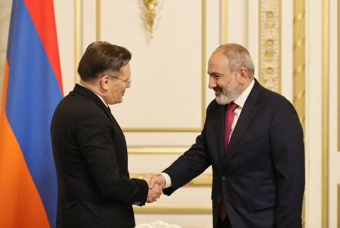 PM Pashinyan holds meeting with Rosatom chief 