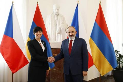 PM Pashinyan meets with the President of the Chamber of Deputies of the Czech Parliament