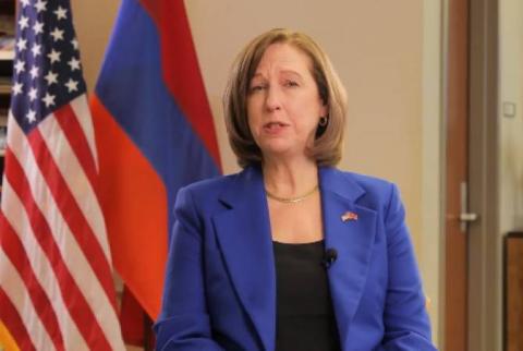 يجب عودة أسرى الحرب إلى أوطانهم-السفيرة الأمريكية في أرمينيا بلقاء مع أفراد عائلات الأسرى والجنود المفقودين-