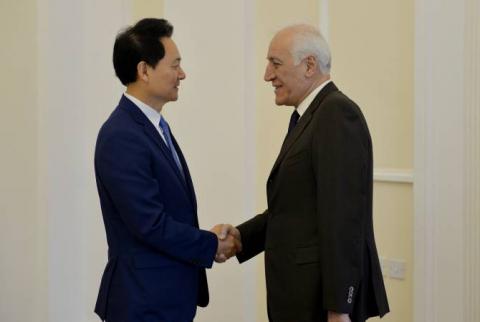 Armenian President, the special envoy of the President of Korea discuss the possibility of opening embassies 