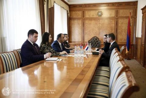 Глава МВД Армении и посол Нидерландов выразили готовность продолжить плодотворное сотрудничество