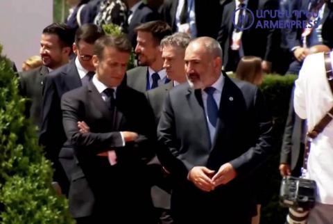 WATCH: Pashinyan, Macron chat in Moldova