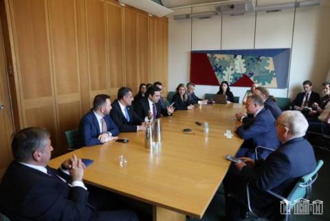 Speaker meets SNP’s Drew Hendry, calls for cooperation between Armenia’s self-governing municipalities and Scotland