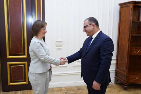 Deputy Prime Minister Tigran Khachatryan received the Resident Representative of the UNDP Armenia office