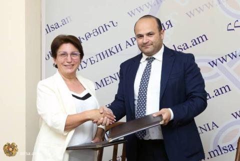ԱՍՀ նախարարությունը և ՀՕՖ-ի «Երեխաների պաշտպանության կենտրոն»-ը համագործակցության համաձայնագիր են ստորագրել