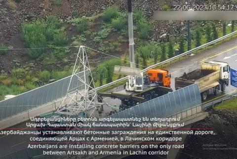 Azerbaycan Artsakh ile Ermenistan arasındaki tek yolu beton bariyerle kapattı