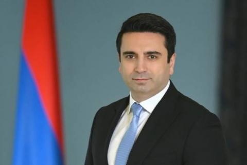 ՀՀ ԱԺ նախագահ Ալեն Սիմոնյանի շնորհավորական ուղերձը Սահմանադրության օրվա առթիվ