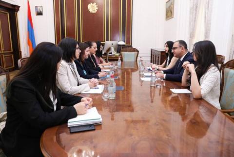 Le Vice-Premier ministre a reçu la représentante de l'UNICEF en Arménie 
