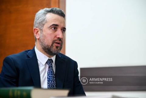 Ara Khzmalyan est élu directeur de Matenadaran