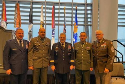 رئيس الأركان العامة للقوات المسلحة الأرمينية يلتقي رئيس هيئة الأركان المشتركة للجيش الأمريكي بواشنطن 