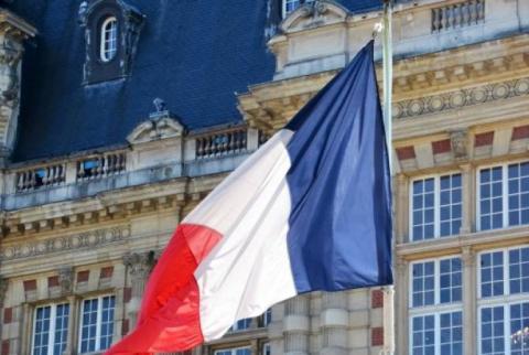 Fransa, Azerbaycan'a Laçin Koridoru üzerindeki serbest dolaşımın yeniden sağlanması konusunda çağrı yaptı