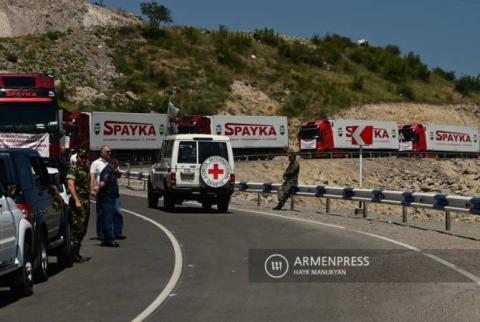 Paşinyan, Azerbaycan'a Ermenistan'ın Dağlık Karabağ'a gönderdiği insani yadımı engellememe çağrısında bulundu