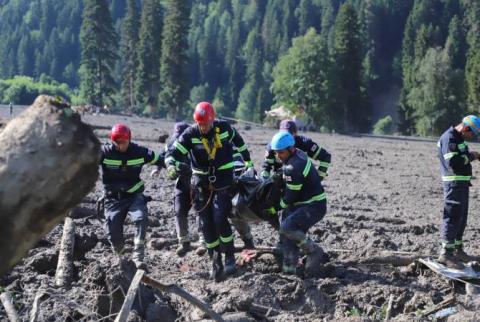 Число жертв в результате оползня в Грузии достигло 12 человек