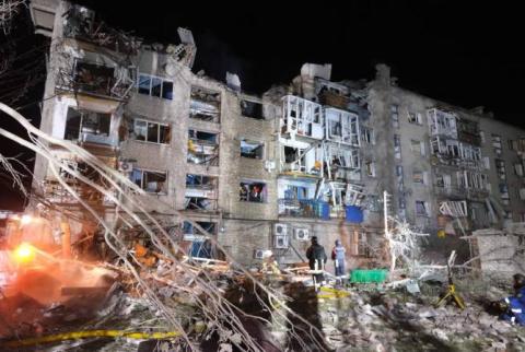 Зеленский сообщил о жертвах в результате ракетного удара по Покровску