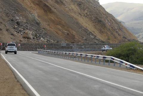 Nikol Pashinyan: La carretera Goris-Ereván hace mucho no estuvo en tan buenas condiciones