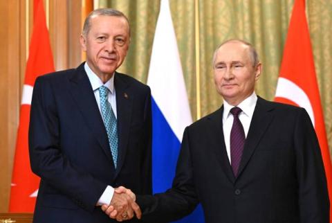 Эрдоган пригласил Путина в Турцию