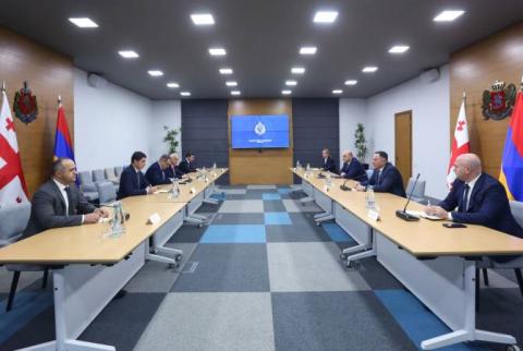Ermenistan Soruşturma Komitesi Başkanı ve Gürcistan İçişleri Bakanı işbirliği imkanlarını görüştü