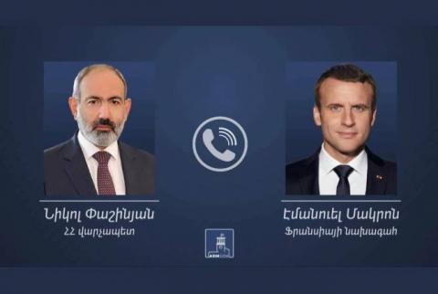 Pashinyan speaks by phone with Macron, expresses readiness to hold urgent discussions with Aliyev on de-escalation 
