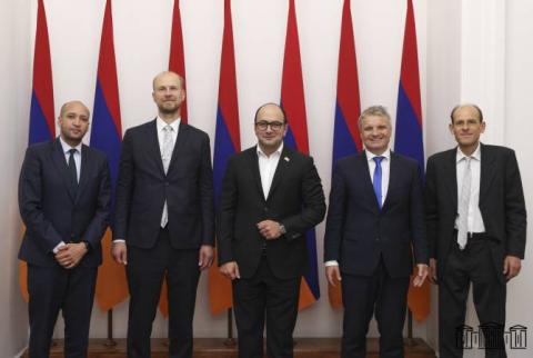 Մամիջանյանը Վենետիկի հանձնաժողովի և ԵԱՀԿ/ԺՀՄԻԳ ներկայացուցիչների հետ հանդիպմանն անդրադարձել է ՀՀ և ԼՂ անվտանգային իրավիճակին