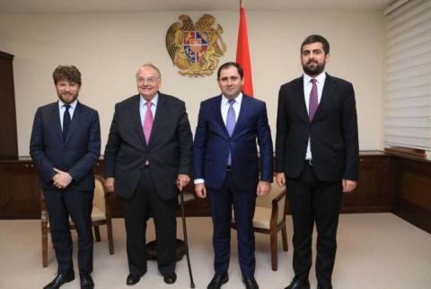 French National Assembly Chairman of Foreign Affairs Committee briefed on situation along Armenian-Azerbaijani border 