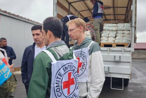 Se prevé transportar ayuda humanitaria desde la ciudad rusa de Rostov a Nagorno Karabaj con la Cruz Roja