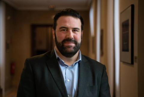 Diputado español: El riesgo de limpieza étnica y de exterminio de los armenios en su tierra ancestral es evidente 