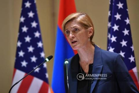"Байден попросил меня прийти и передать его месседж: США поддерживают суверенитет Армении": Саманта Пауэр