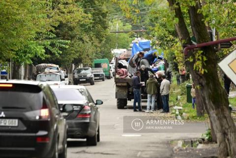19.000 desplazados de Nagorno Karabaj entraron en Armenia 