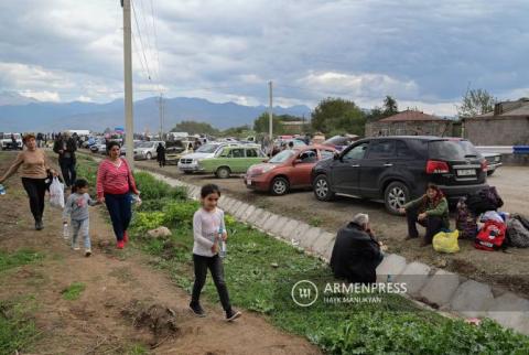 По состоянию на 20:00 часов из Нагорного Карабаха в Республику Армения въехало 28 120 вынужденных переселенцев